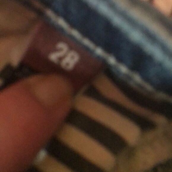 William Rast Belle flared with flap jeans 28X 33. - Picture 7 of 8